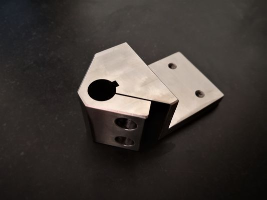 CNC van de metaalassemblage de Thermische behandeling van de Werktuigmachinetoebehoren HRC48 van Malendelen