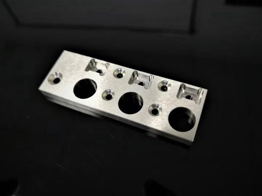 landbouwmachinesprecisie die het Materiaaldelen machinaal bewerken van de de dienstengeschiktheid