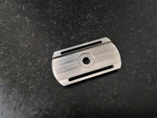 Koolstofstaalcnc Vlakheid 0.08mm van Malendelen voor Scheermes het Scheren Bladsteun