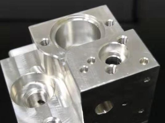 Hoge Precisiecnc Prototype die van de Geschiktheidsmateriaal/Generator Delen machinaal bewerken